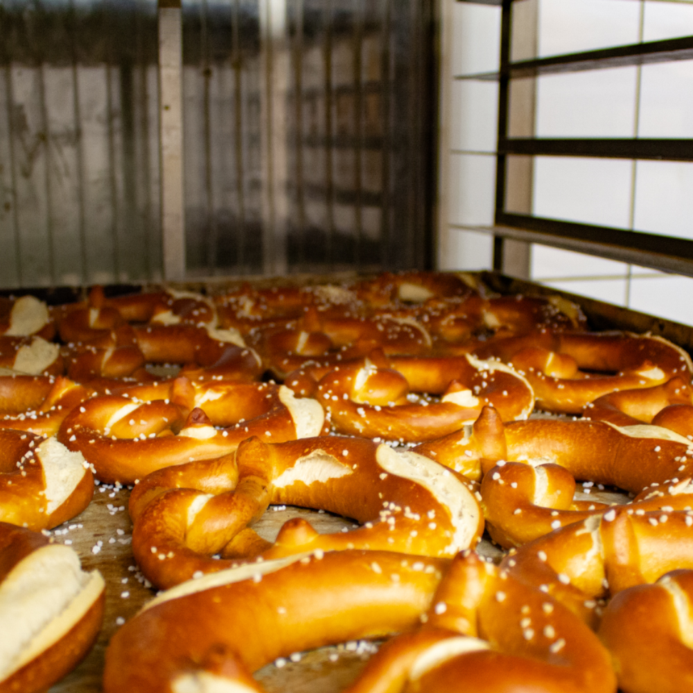 Brezen im Backofen, Bäckerei Striffler 