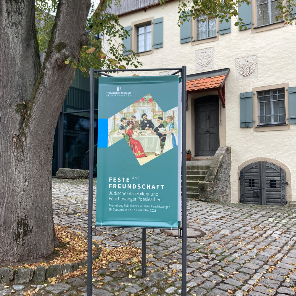 Aufsteller der Sonderausstellung Feste und Freundschaft