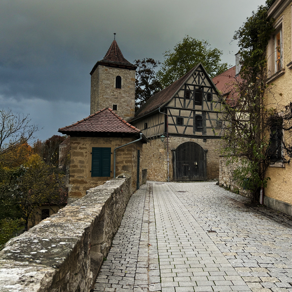 An der Stadtmauer in Rothenburg ob der Tauber
