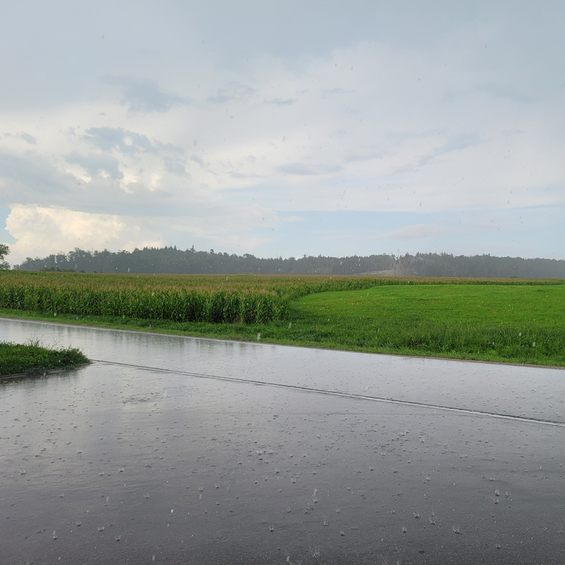 Wolkenbruch in der Gemeinde Wörnitz